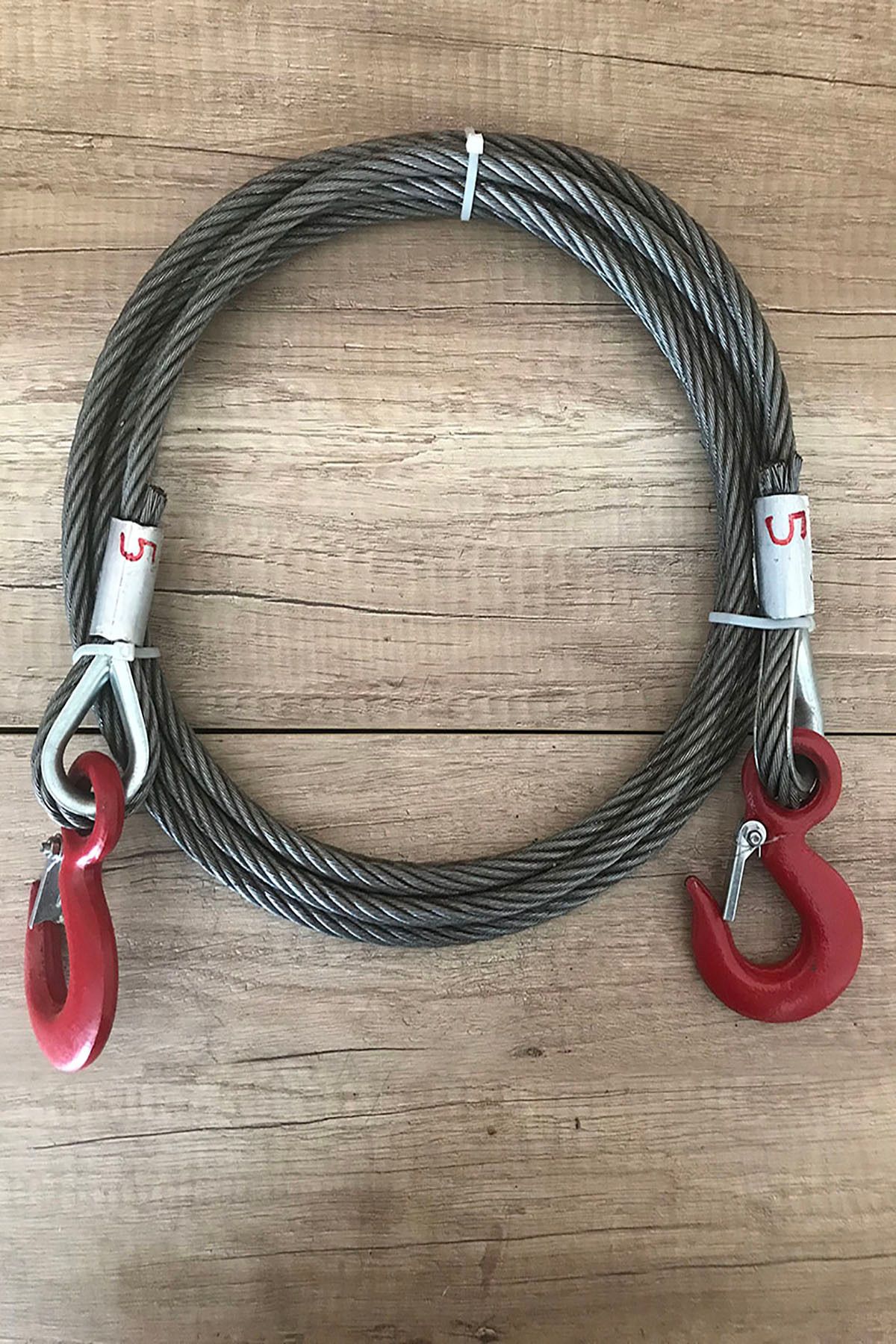 10 mm Kalınlıkta 5 Metre 9 Tona Kadar Çeken Çelik Çekme Çeki Halat