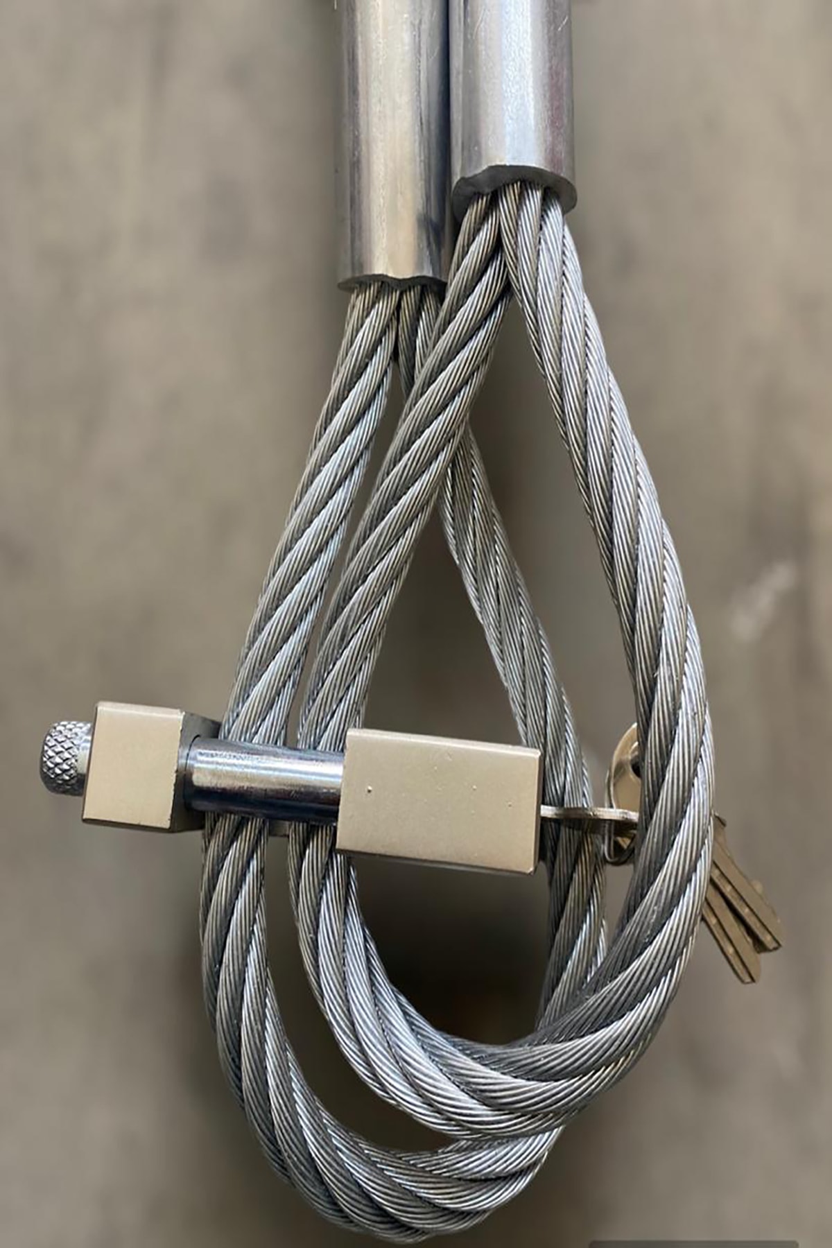motorsiklet 1,5 metre 10 mm Kesilmez Çelik Halat Motorsiklet Bağlama Halatı Motorsiklet kilidi